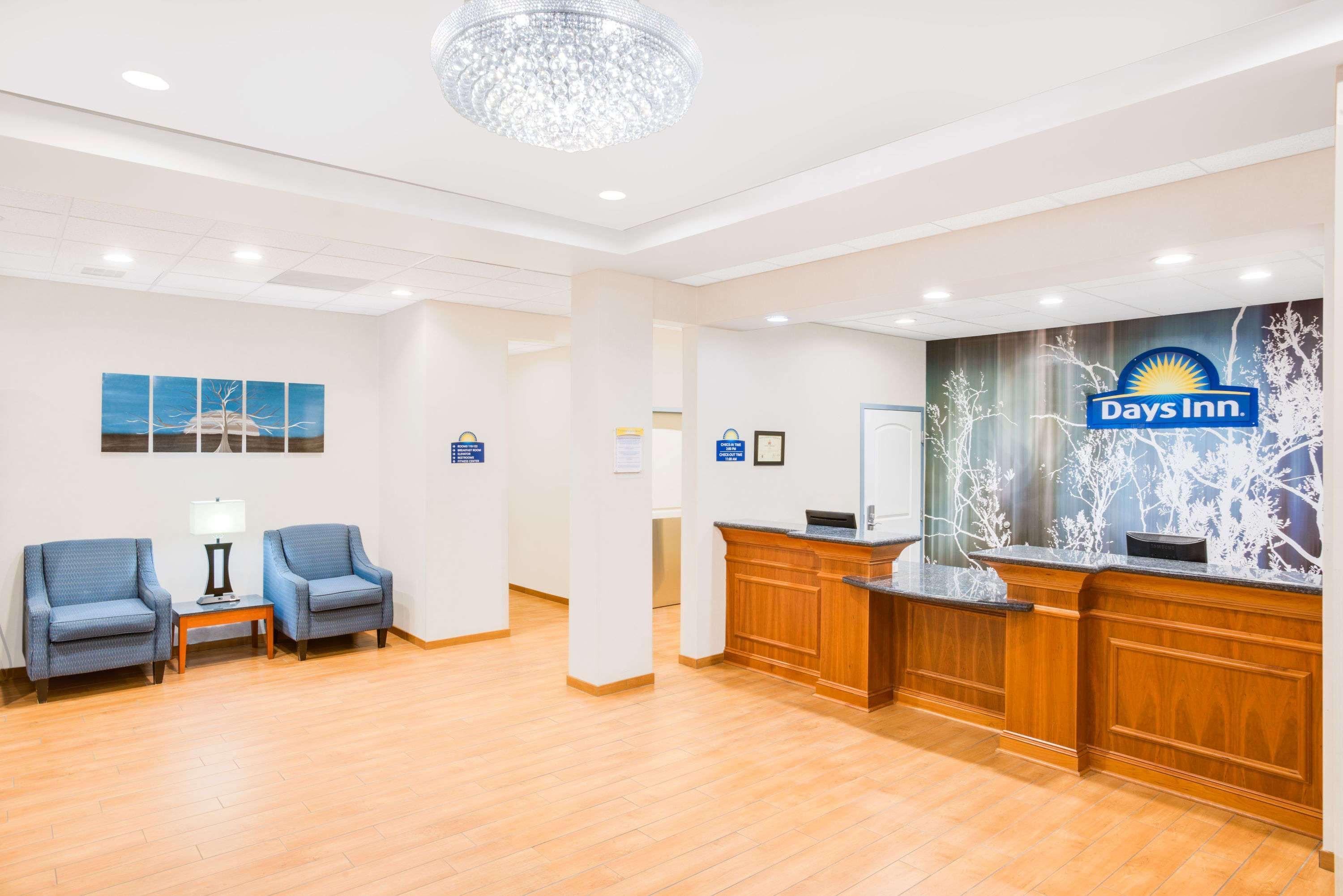 Days Inn By Wyndham Watertown Fort Drum Evans Mills Eksteriør bilde