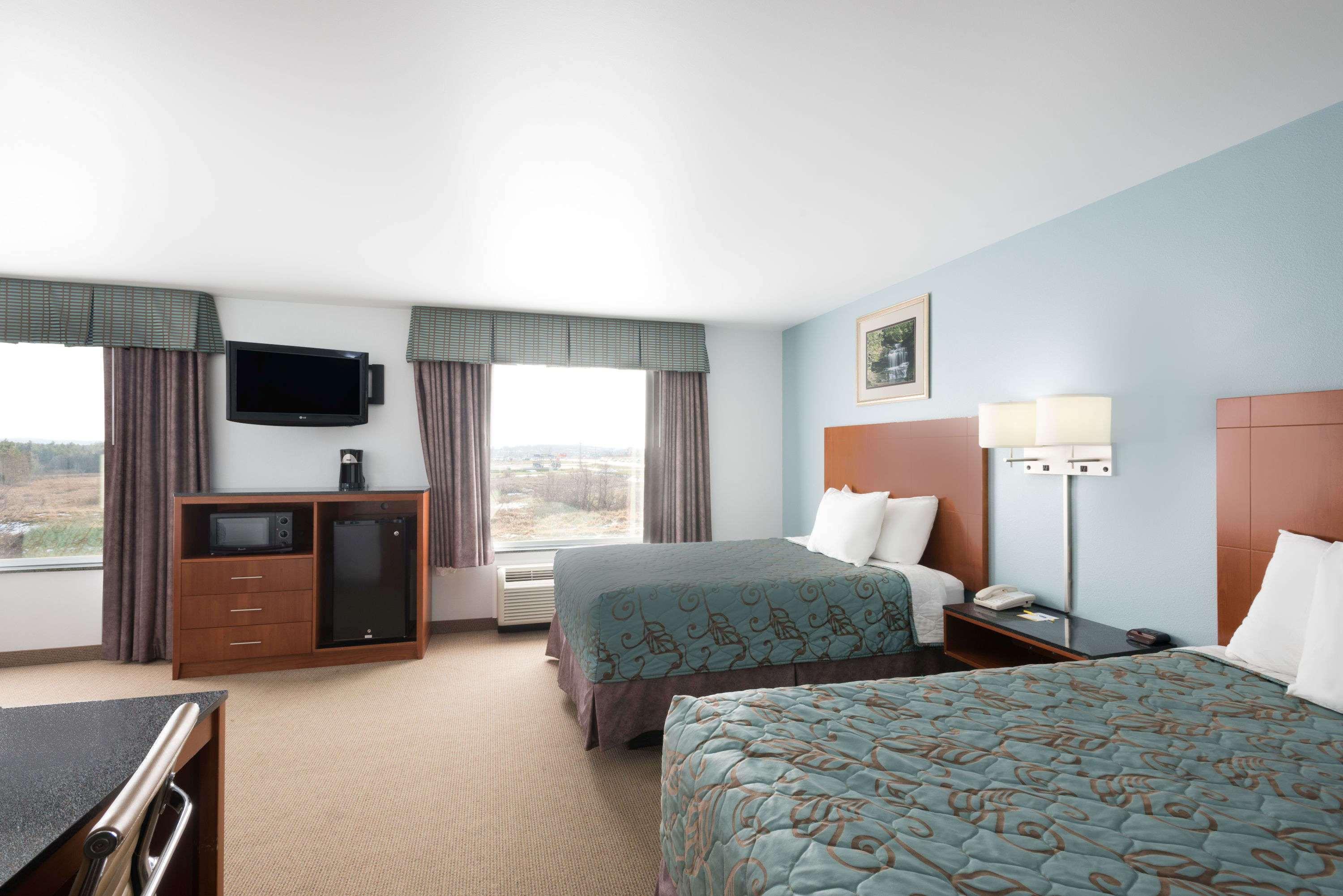 Days Inn By Wyndham Watertown Fort Drum Evans Mills Eksteriør bilde